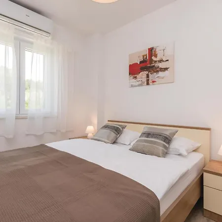 5 Bedroom Gorgeous In Dom wakacyjny